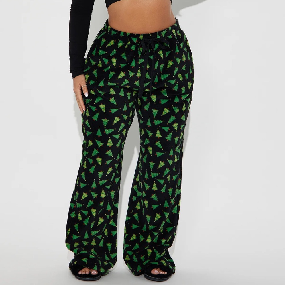 FASHION NOVA “Christmas Trees Plush PJ Pants”